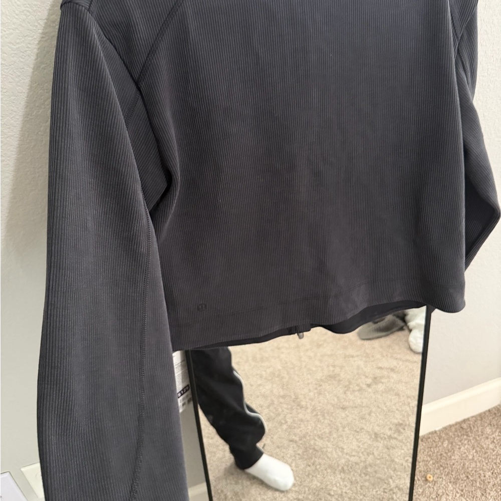 Lululemon Ribbed Softstreme
Cropped Jacket - Picture 4 of 5